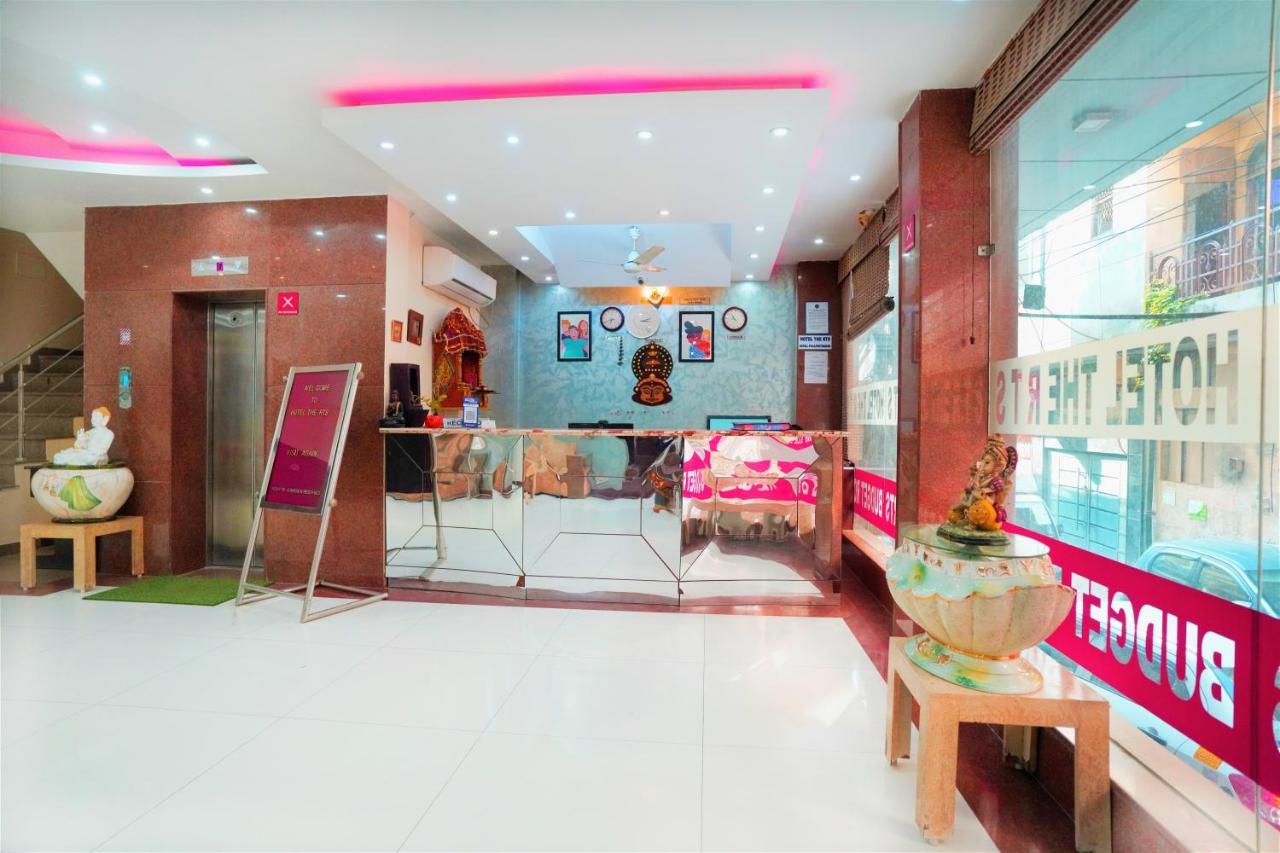 The Rts Plaza 3*