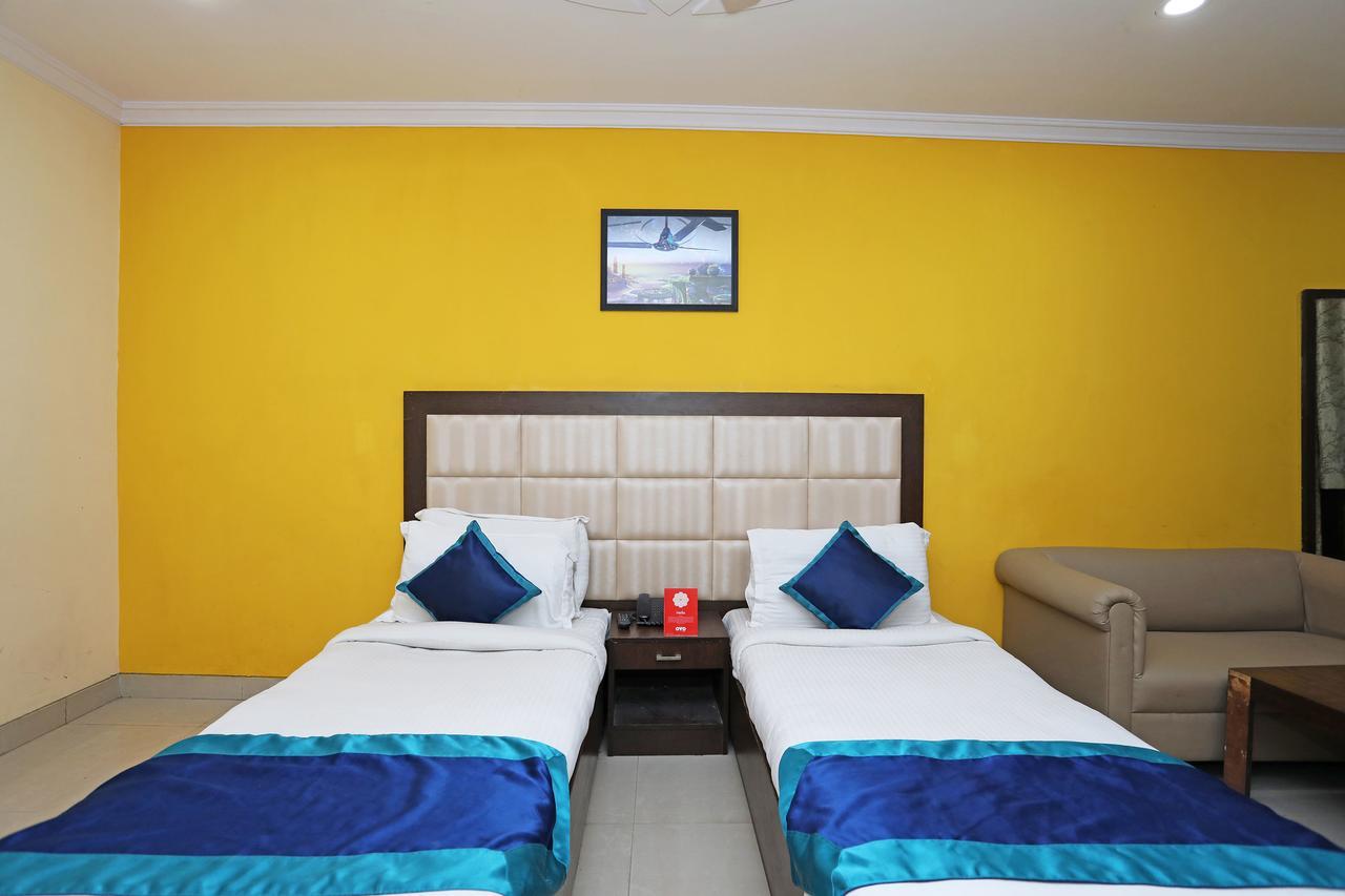 Hotel The Rts Plaza New Delhi