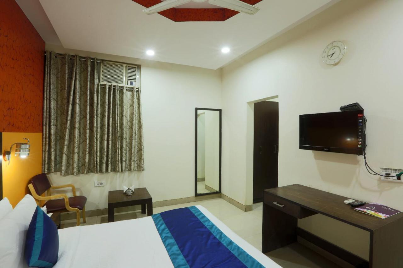 Hotel The Rts Plaza 3*